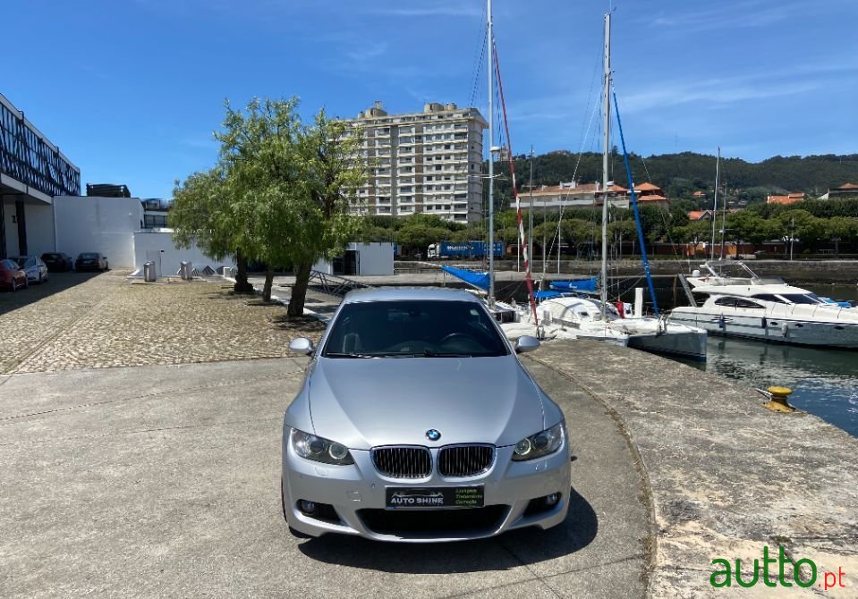 2007' BMW 325 photo #4