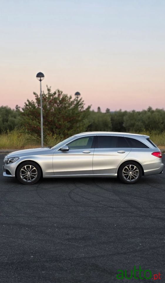 2014' Mercedes-Benz Classe C photo #6