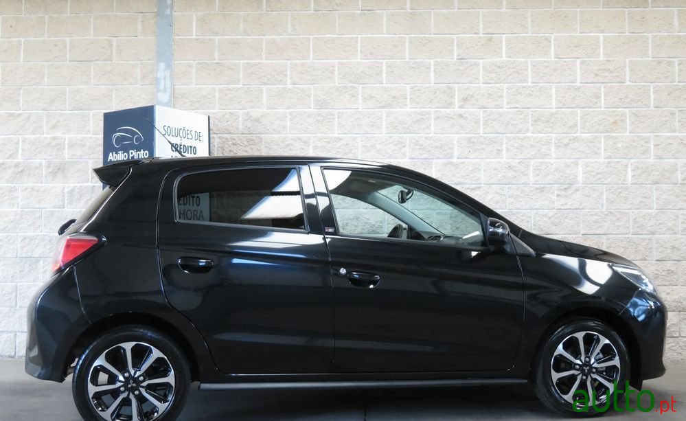 2022' Mitsubishi Space Star photo #4