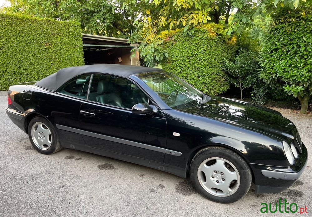 1999' Mercedes-Benz CLK 320 Elegance photo #3