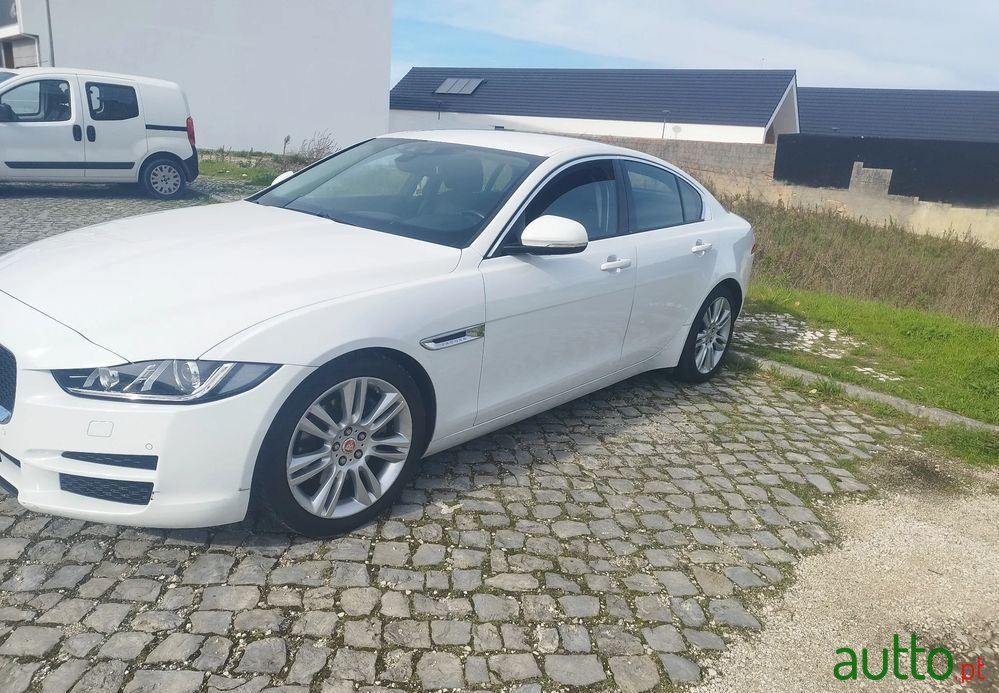 2015' Jaguar XE 2.0 D Prestige Aut. photo #1