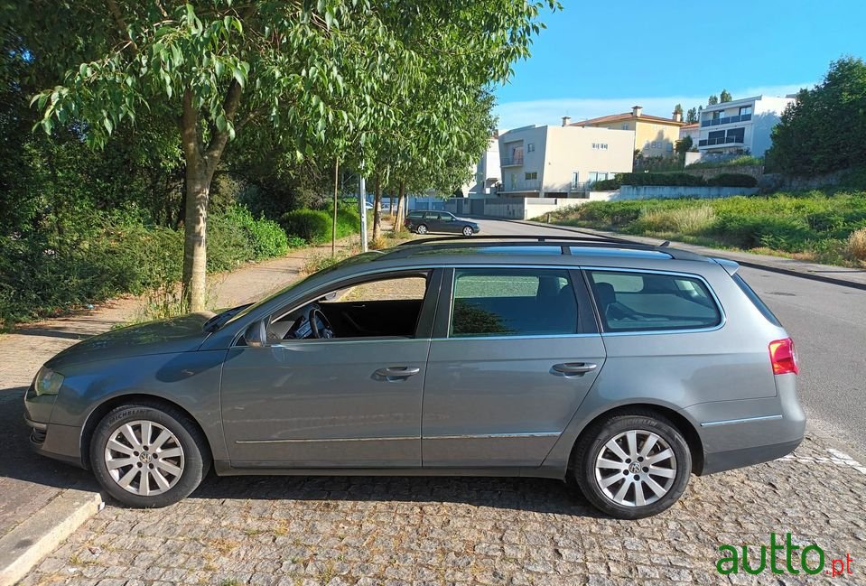 2006' Volkswagen Passat Variant photo #5