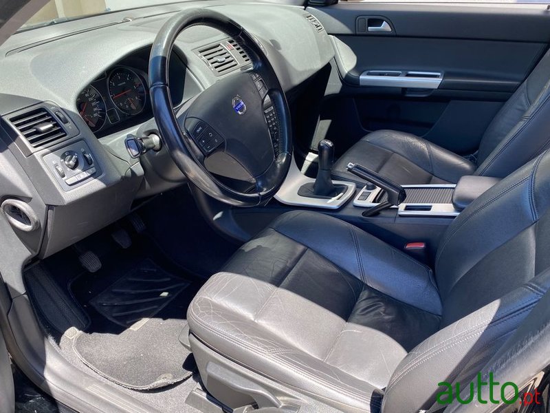 2012' Volvo V50 photo #4
