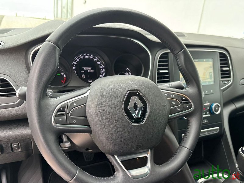 2019' Renault Megane Grand Coupe photo #5