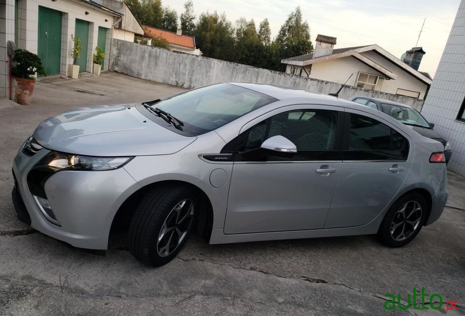 2012' Opel Ampera photo #5