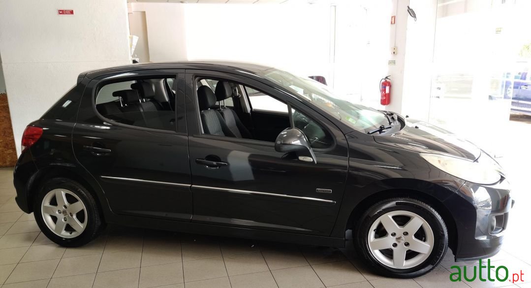 2011' Peugeot 207 photo #4