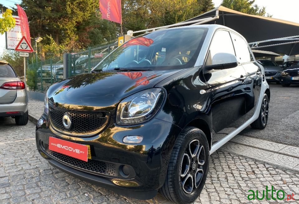 2015' Smart Forfour photo #1