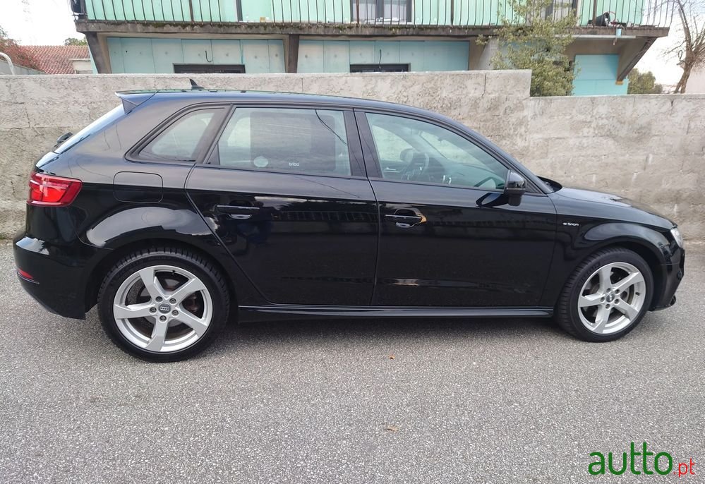 2017' Audi A3 Sportback photo #3