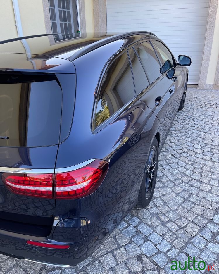 2022' Mercedes-Benz E 300 photo #5