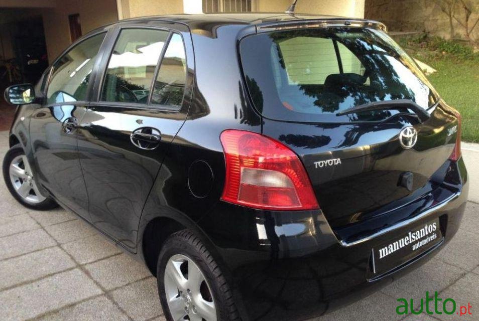 2006' Toyota Yaris photo #3