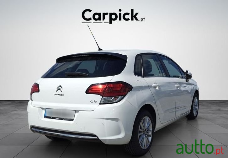 2016' Citroen C4 1.2 Puretech Feel photo #5