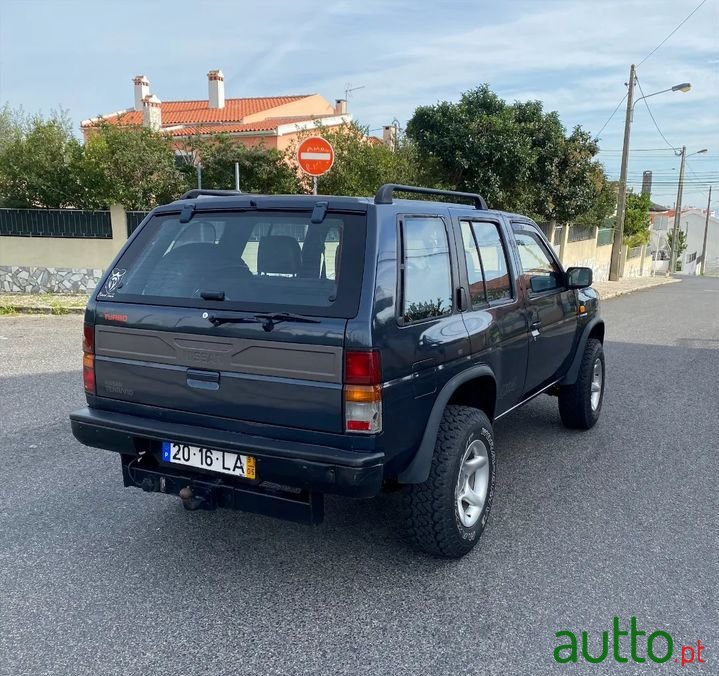 1991' Nissan Terrano photo #4