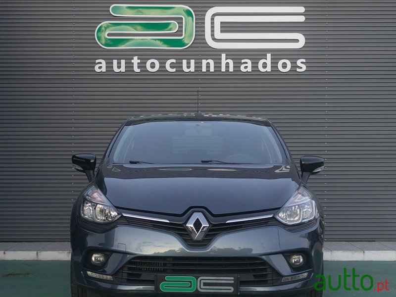 2019' Renault Clio 0.9 Tce Limited photo #2