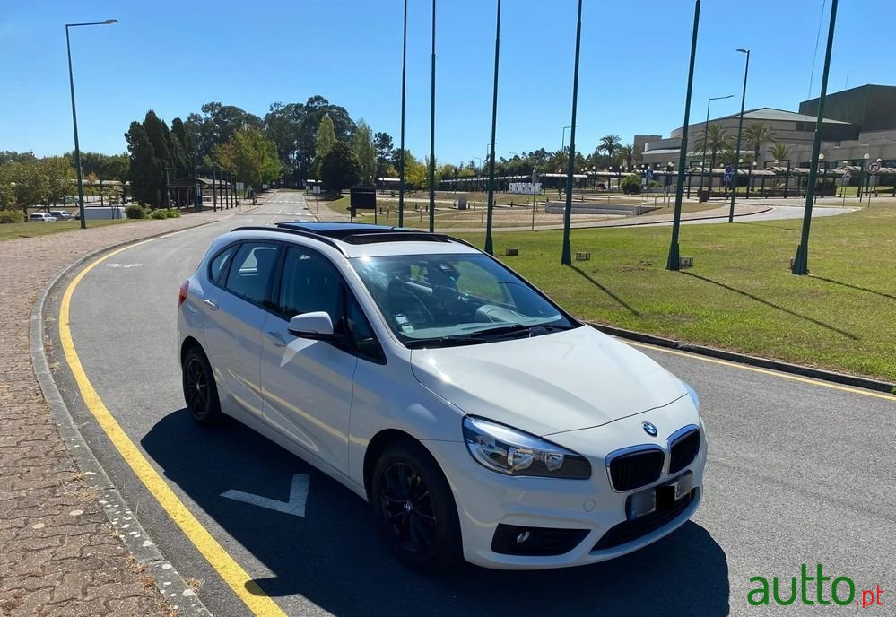 2015' BMW Série 2 D Advantage photo #4