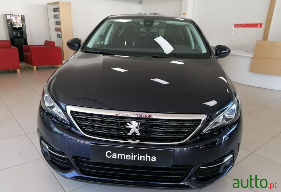 2018' Peugeot 308 photo #2