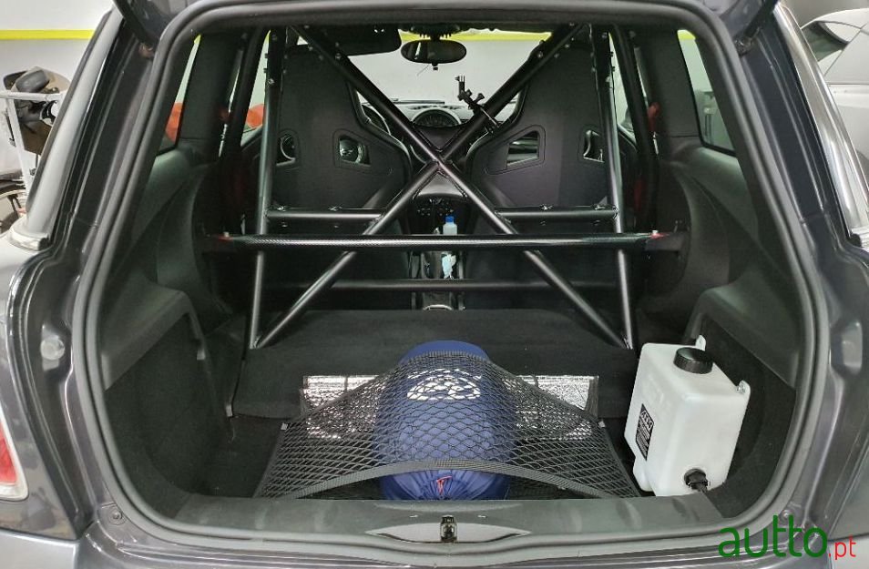 2013' MINI John Cooper Works photo #2