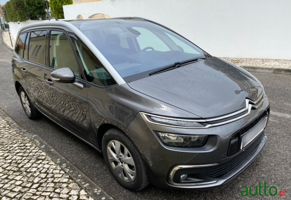 2019' Citroen Grand C4 SpaceTourer photo #3
