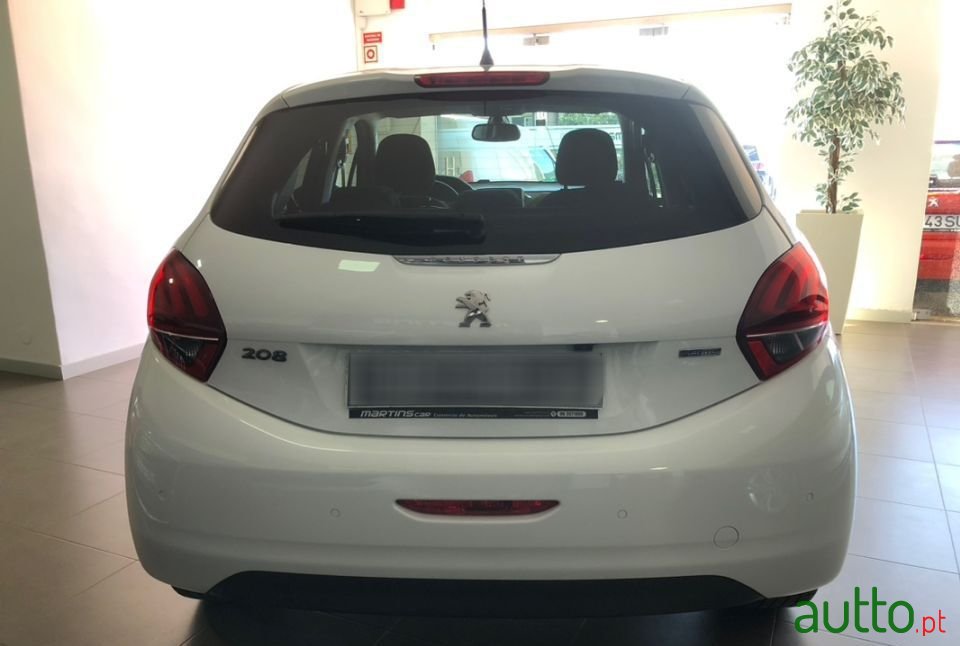 2016' Peugeot 208 photo #6