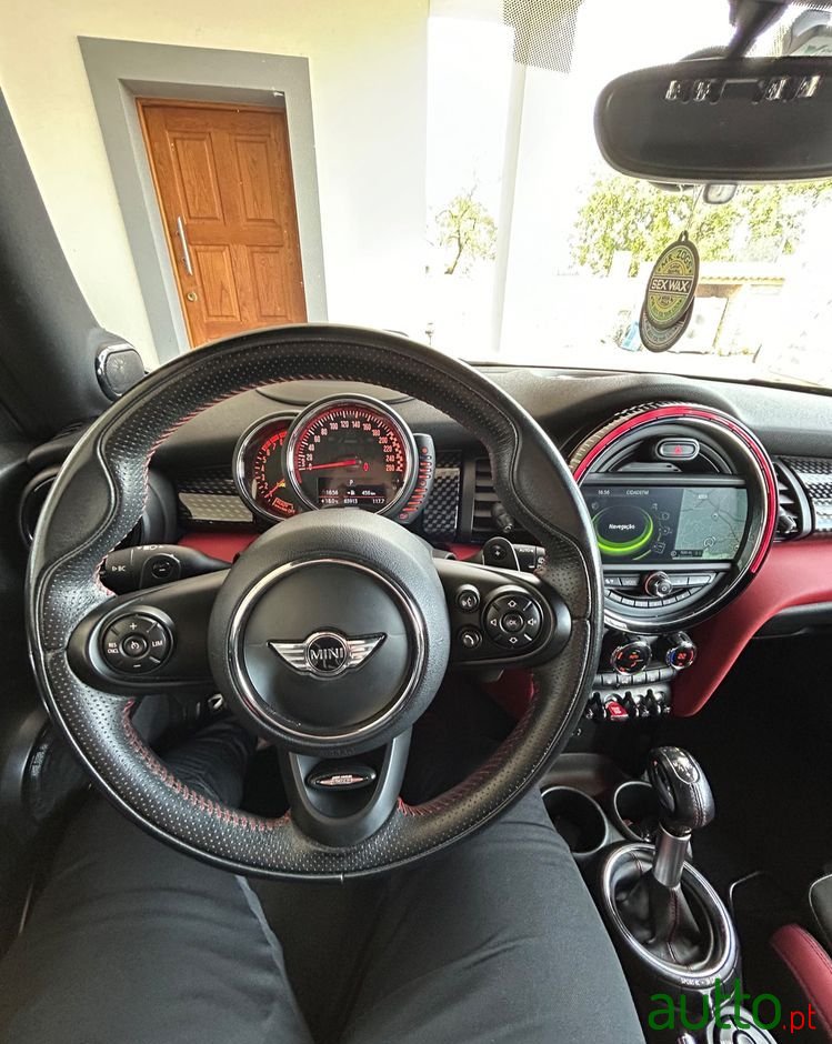 2016' MINI John Cooper Works photo #6