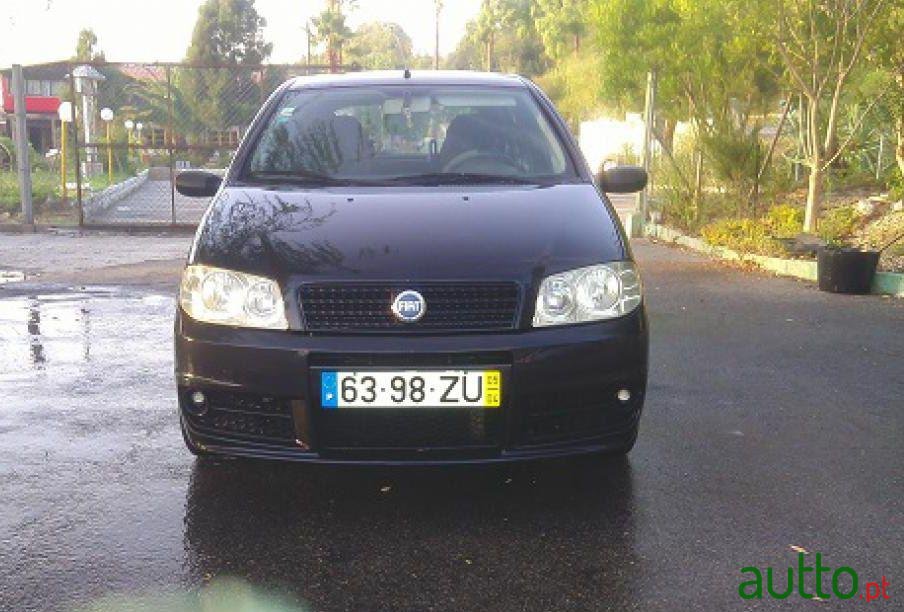 2005' Fiat Punto 70 JTD Multijet Dynamic photo #1