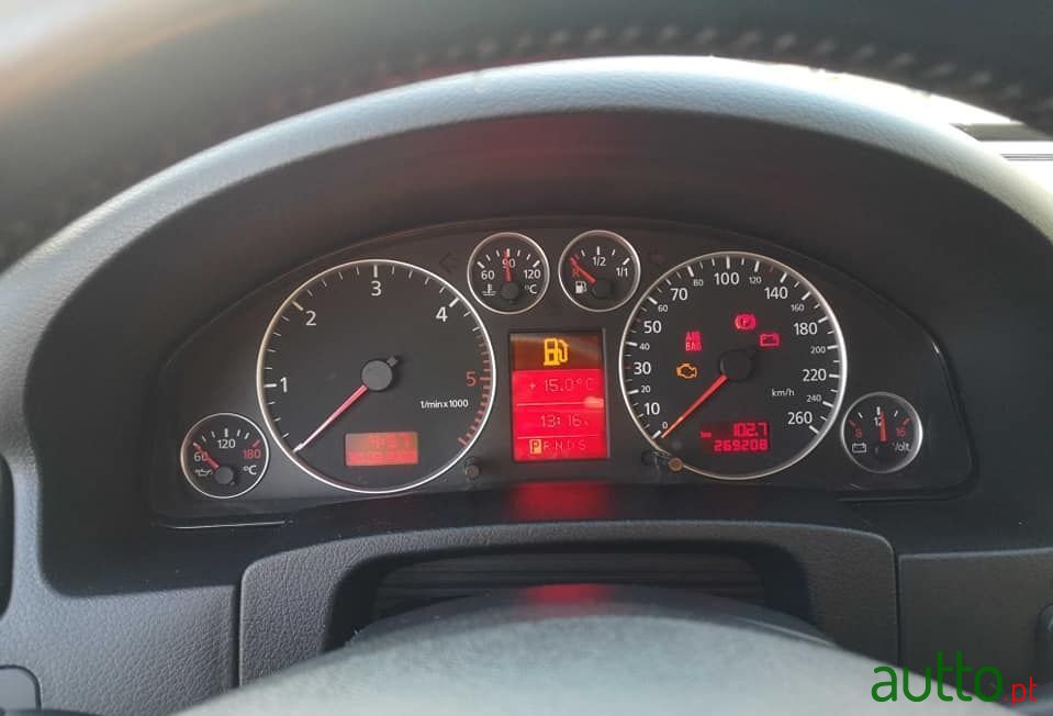 2004' Audi A6 Allroad photo #1