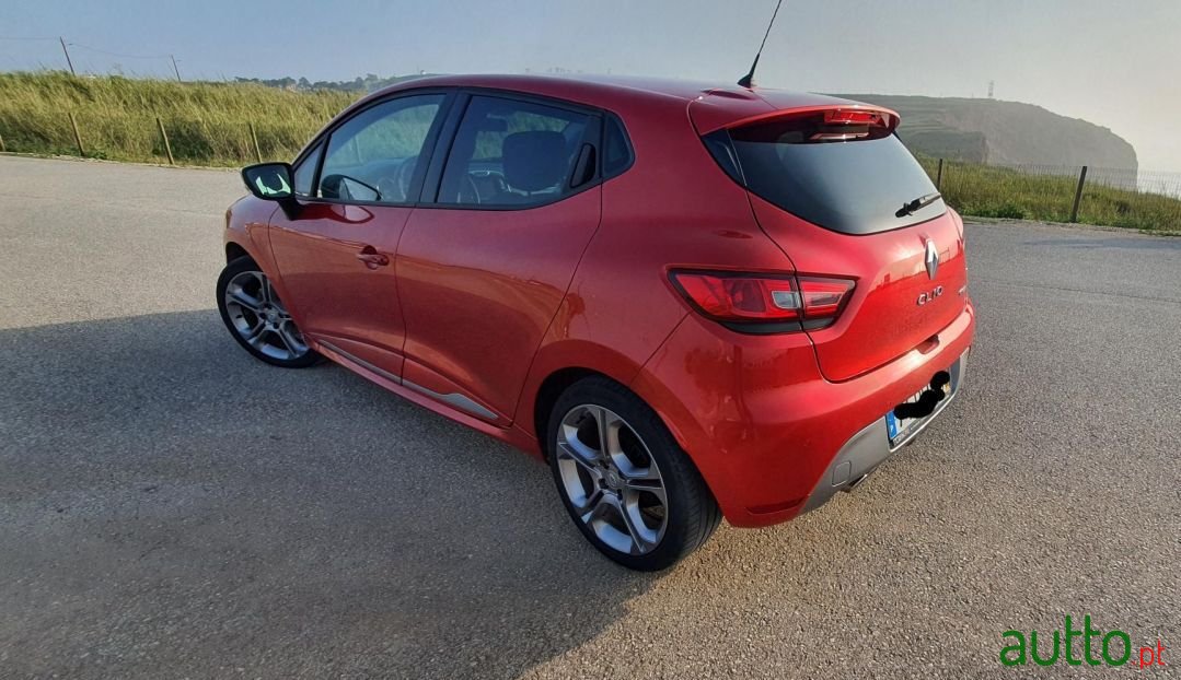 2015' Renault Clio photo #4