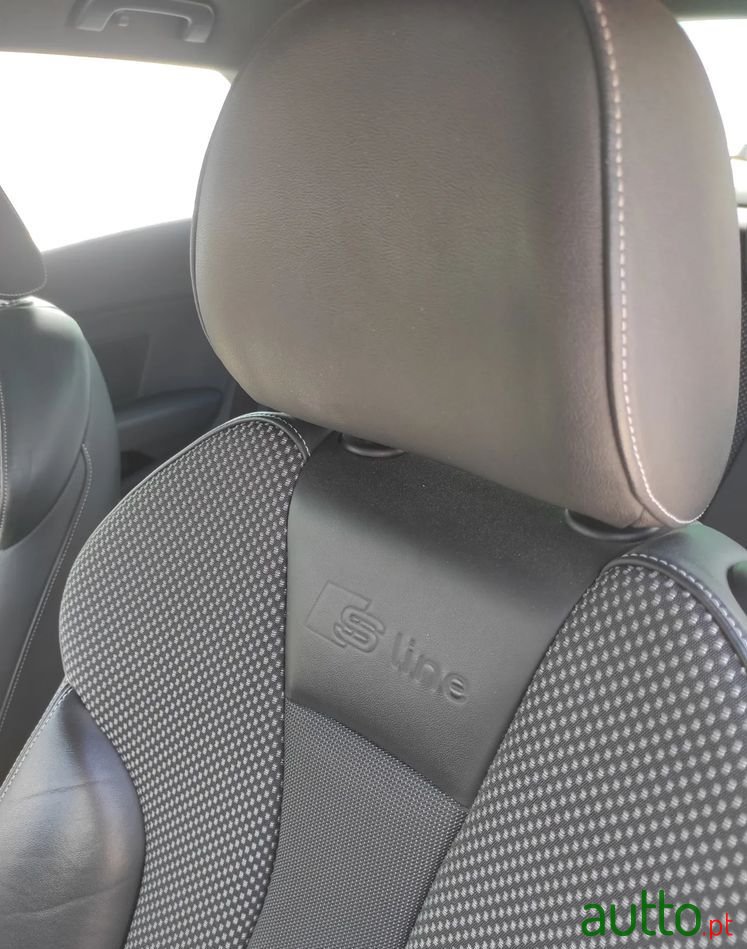 2015' Audi A3 photo #2