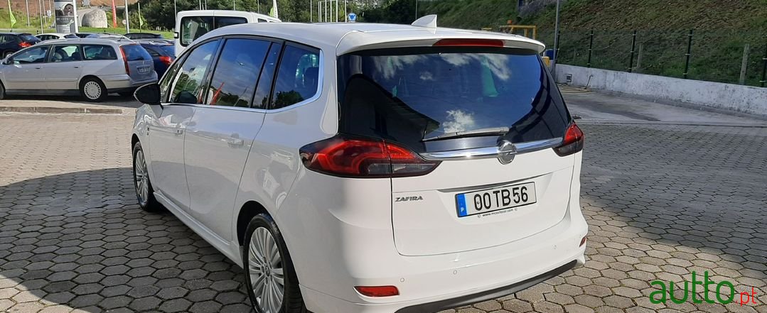 2017' Opel Zafira photo #6