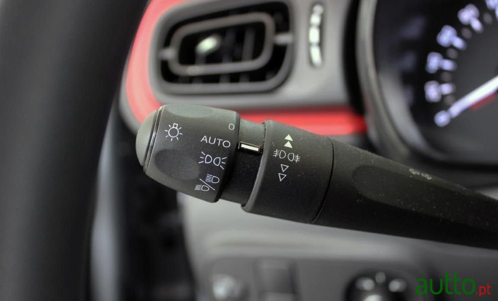 2022' Citroen C3 photo #4