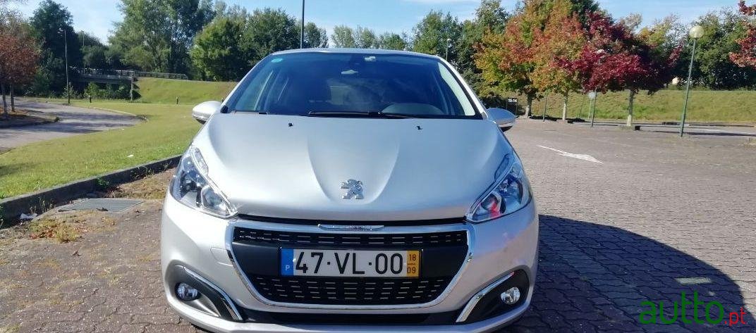 2018' Peugeot 208 photo #2