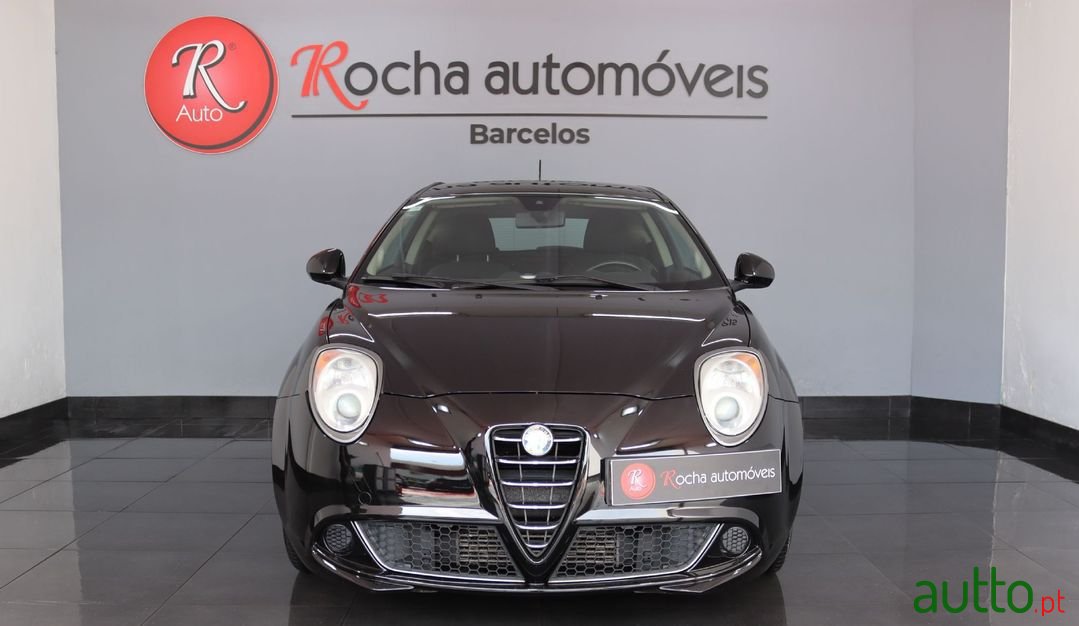 2011' Alfa Romeo MiTo photo #2