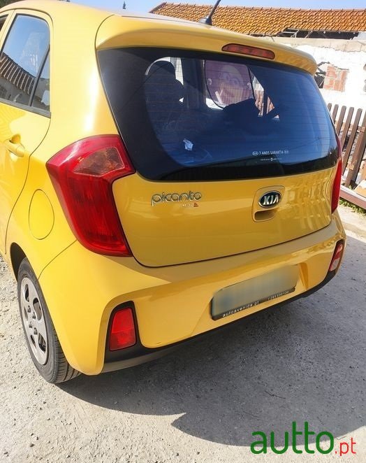2015' Kia Picanto photo #5