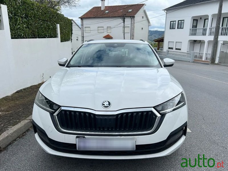 2021' Skoda Octavia Break photo #4