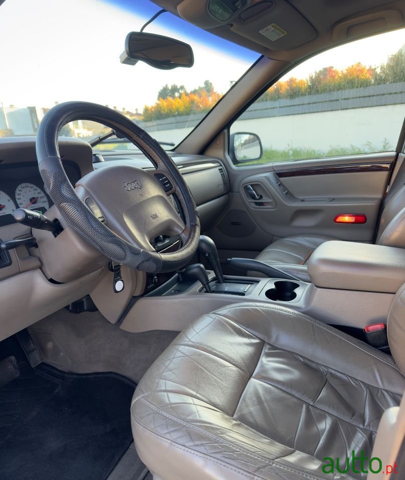 2001' Jeep Grand Cherokee photo #3