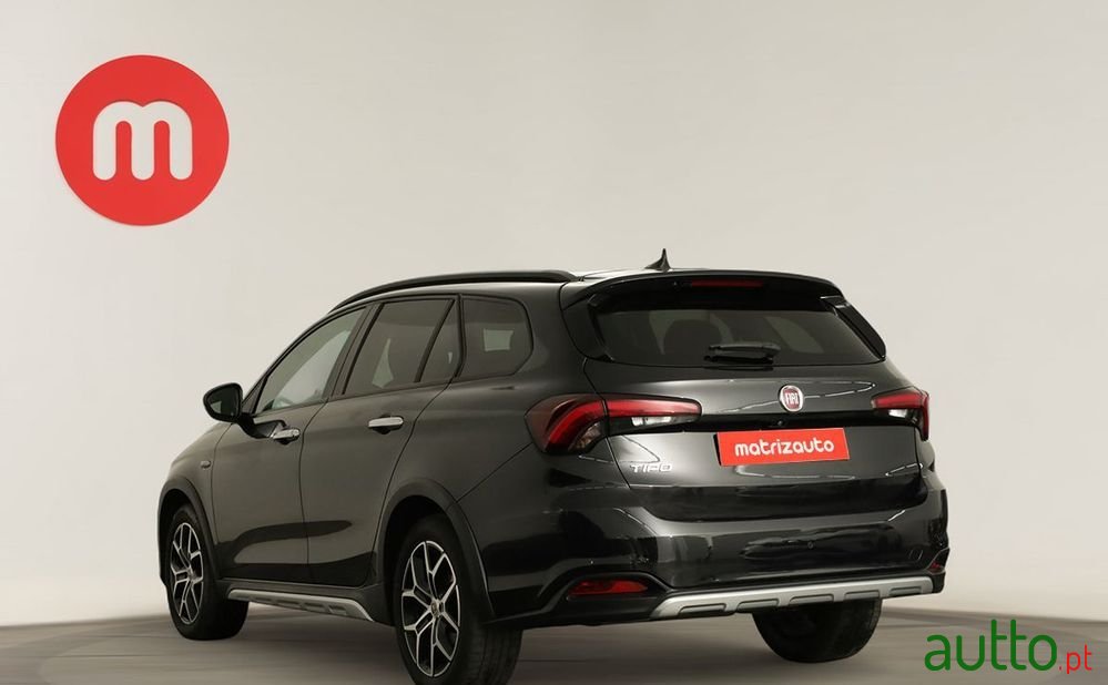 2024' Fiat Tipo Station Wagon photo #3