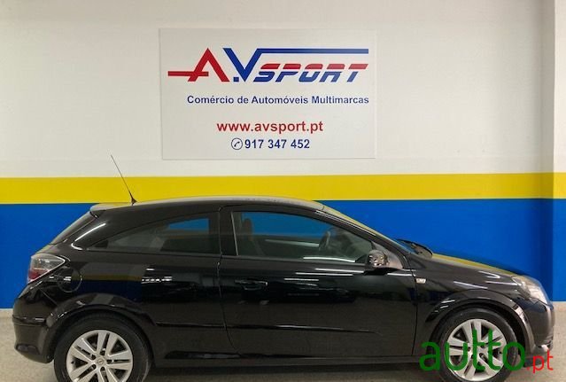 2008' Opel Astra Gtc photo #2