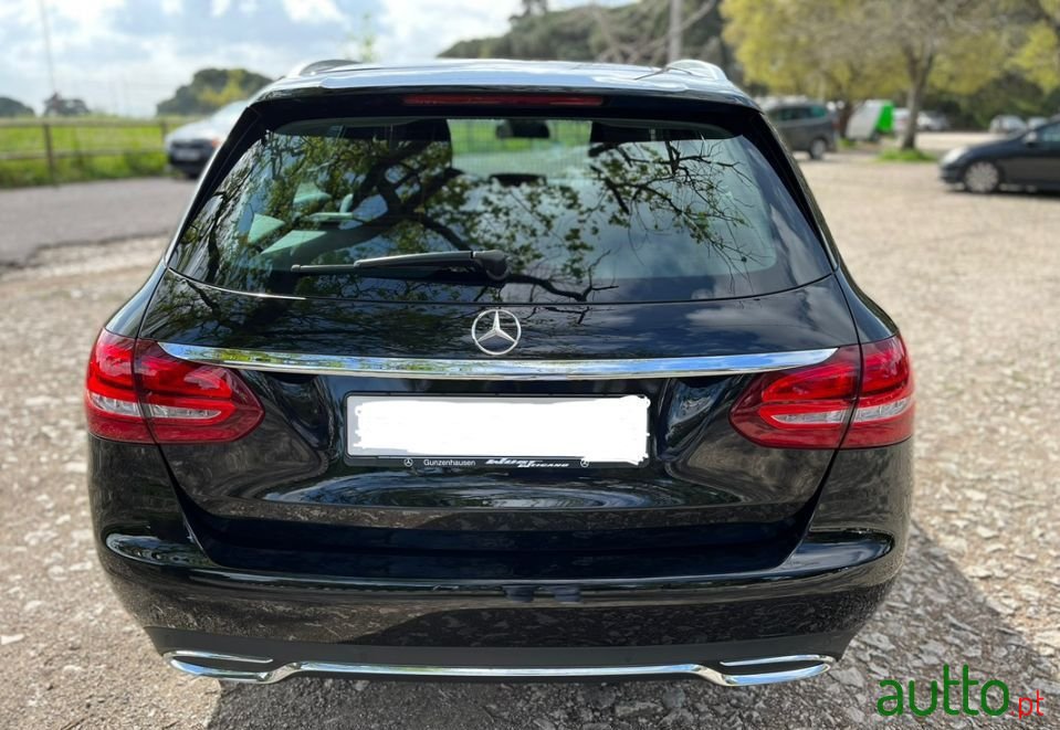 2018' Mercedes-Benz C-220 photo #5