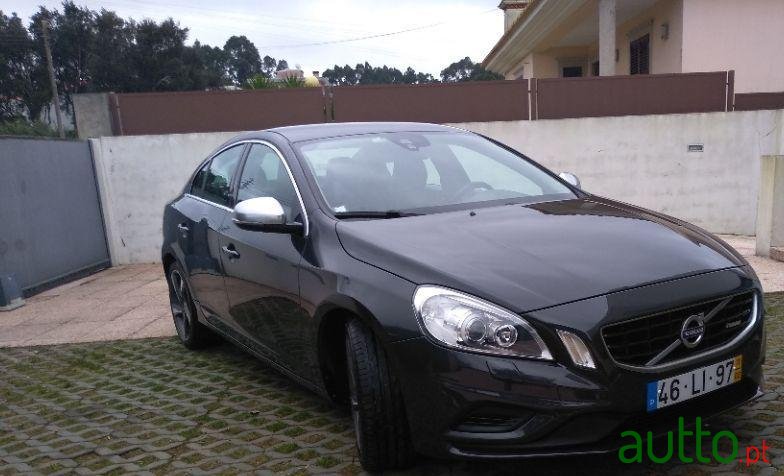 2011' Volvo S60 photo #2