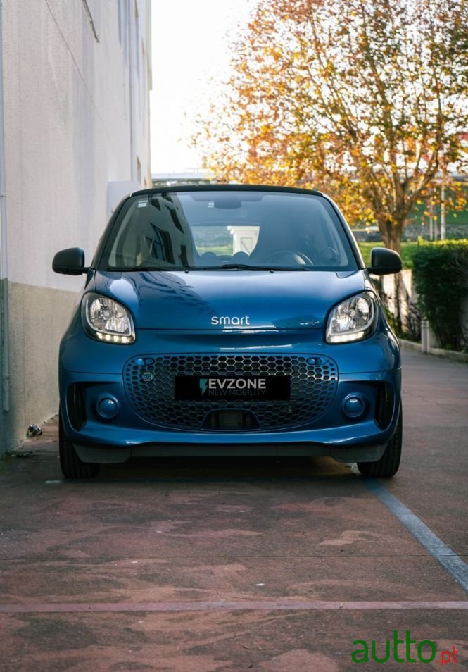 2020' Smart Fortwo Coupé photo #2