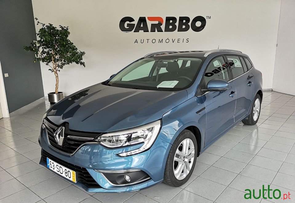 2016' Renault Megane Sport Tourer photo #1