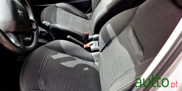 2016' Peugeot 208 photo #5