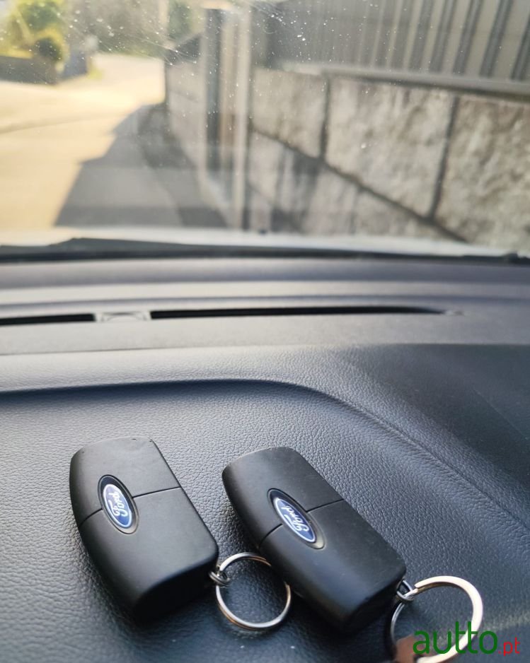 2008' Ford Focus Sw photo #4