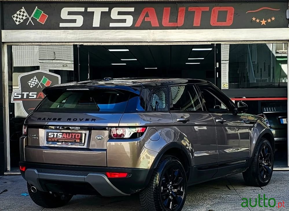 2014' Land Rover Range Rover Evoque 2.2 Ed4 Dynamic photo #3
