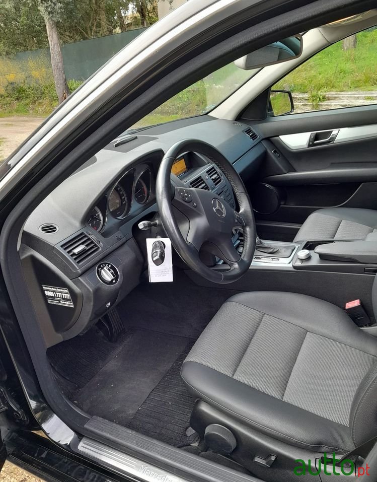 2010' Mercedes-Benz C 200 photo #5