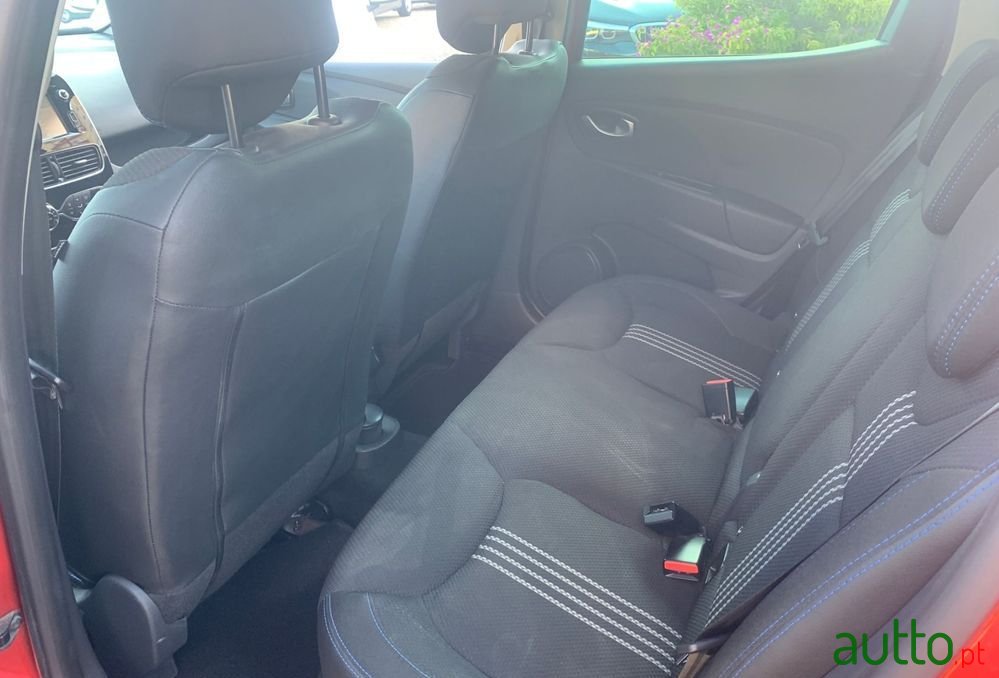 2017' Renault Clio 1.5 Dci Gt Line photo #4