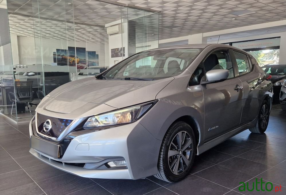 2020' Nissan Leaf Acenta photo #3