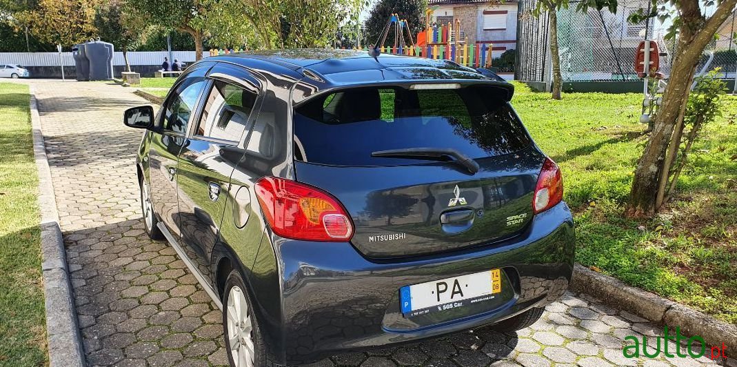 2014' Mitsubishi Space Star photo #3