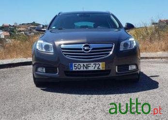 2012' Opel Insignia Sports Tourer photo #3