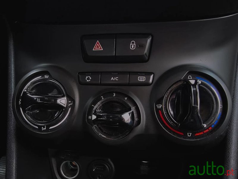 2016' Peugeot 208 photo #4