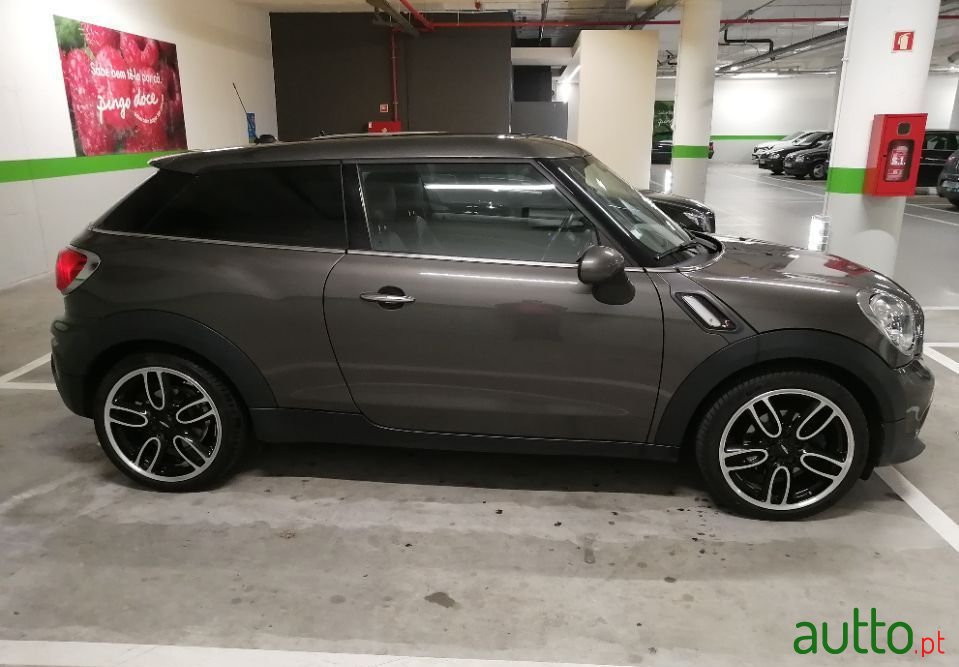 2013' MINI Paceman photo #5